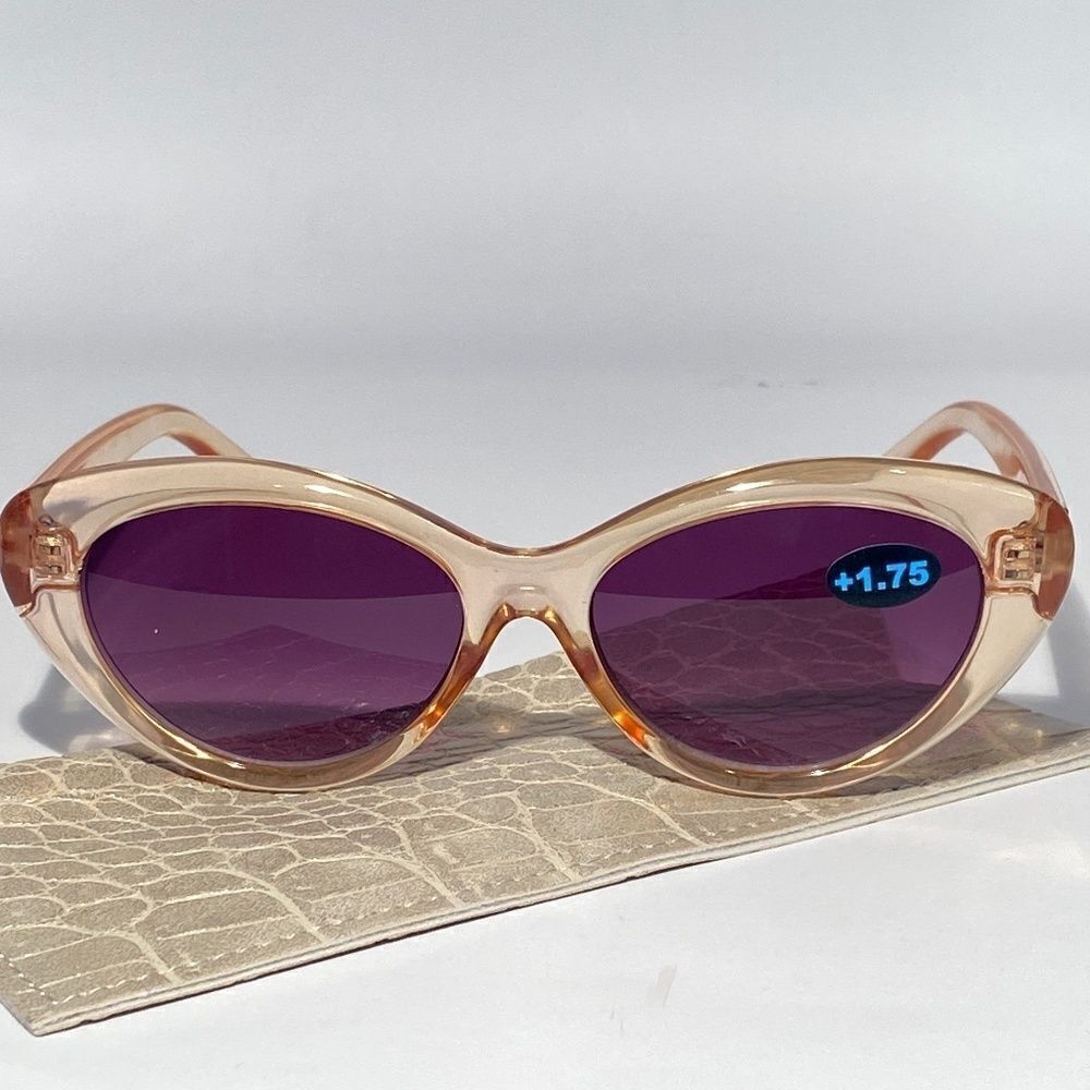 Barbara Reading Sunglasses 1.75 Clear Gold Sweetheart Frames Dark Lenses NWT